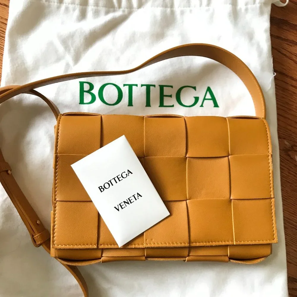 Bottega Veneta Crossbody Bag - Picture 6 of 16